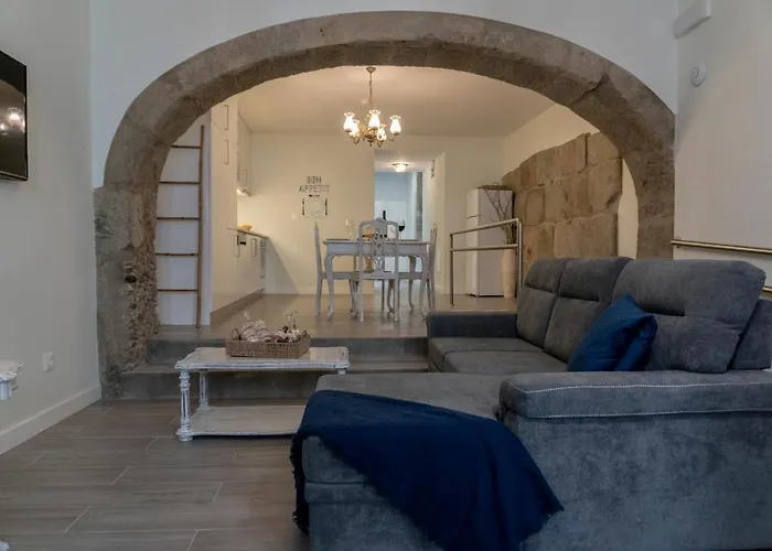 アパート Ocean - Casa Sao Joao - 4 Star Tourist アングラ・ド・エロイーズモ